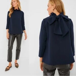 Tuckernuck Pomander Place Navy Faye Ruffle Neck Blouse Size Medium